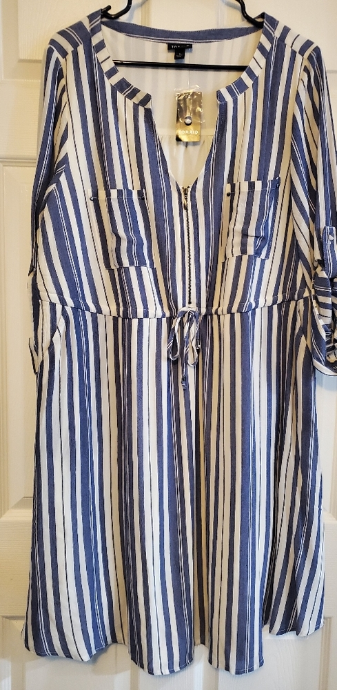 Torrid size 1 zip front dress